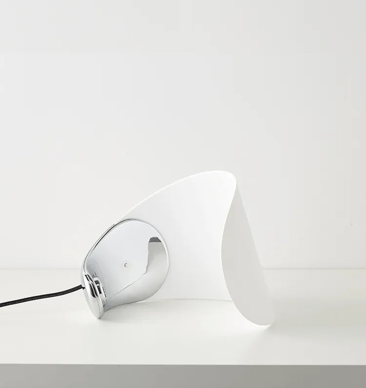 Astral Crescent Moon Lamp - BLISOME