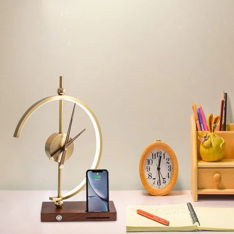 Klaik Golden Clock Table Lamp - Wireless Charger - BLISOME