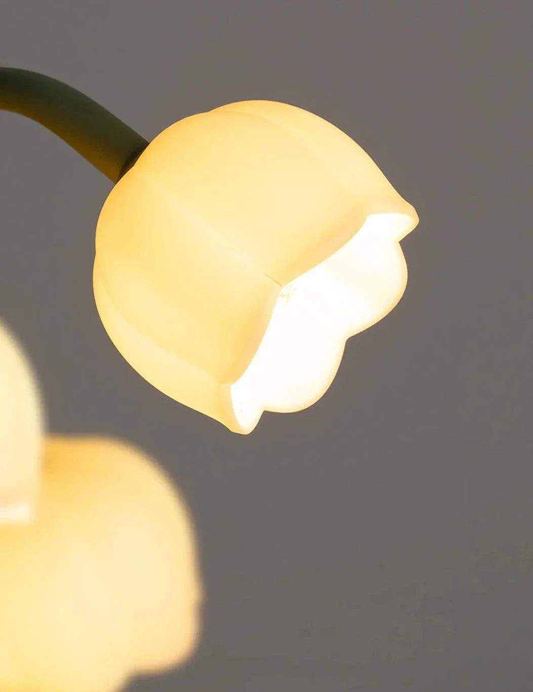 Lilly Of The Valley Table Lamp - BLISOME