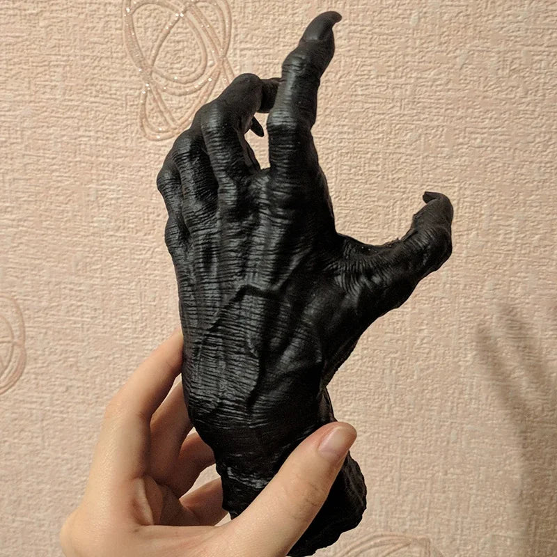 Gothic Witch's Hand Statue – Creative Resin Ornament, Wall Key Hanger & Bag Hook, Aesthetic Wall Art Sculpture