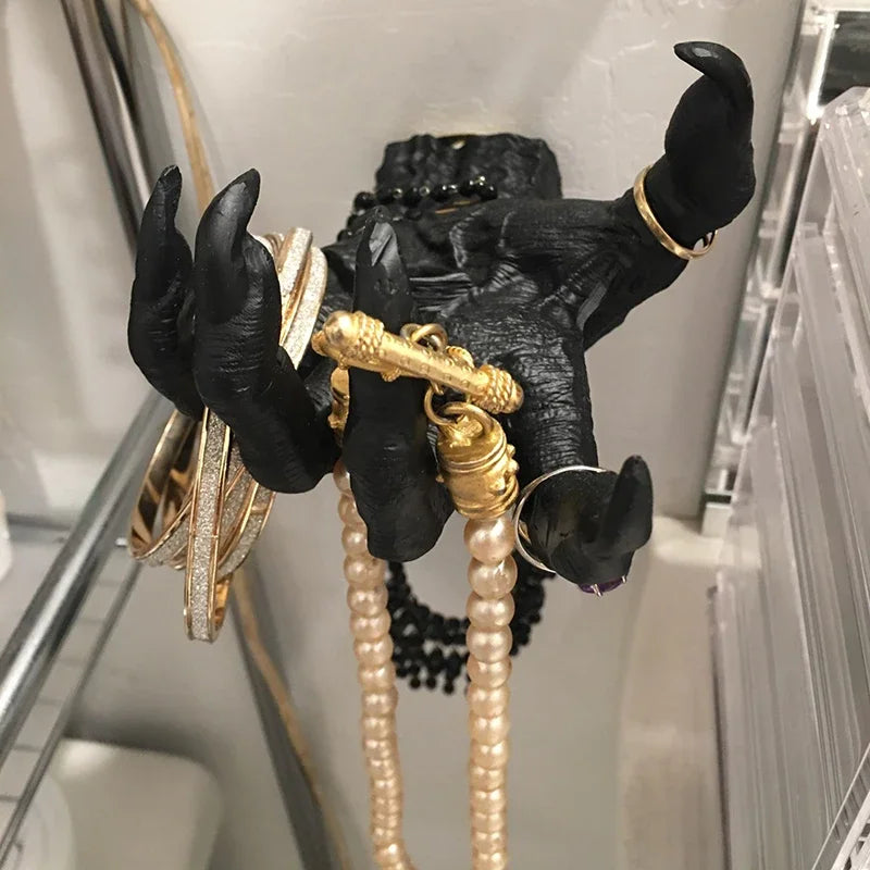 Gothic Witch's Hand Statue – Creative Resin Ornament, Wall Key Hanger & Bag Hook, Aesthetic Wall Art Sculpture