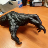 Gothic Witch's Hand Statue – Creative Resin Ornament, Wall Key Hanger & Bag Hook, Aesthetic Wall Art Sculpture