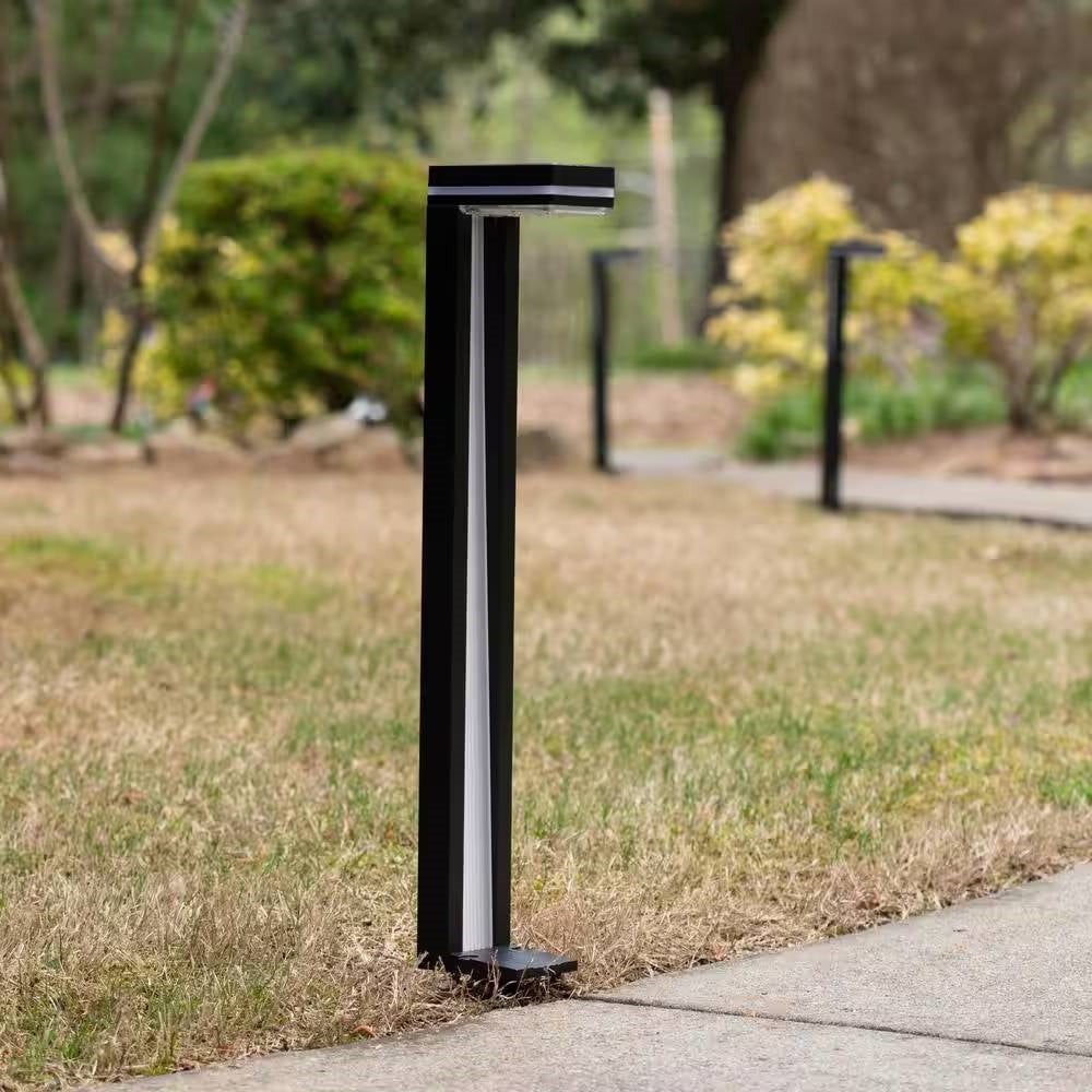 Set of 2 Modern Outdoor Solar Light LED Path Outdoor Lighting