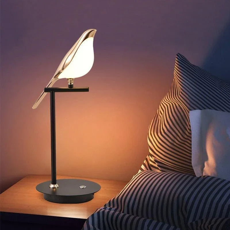 Amor Bird Table Lamp – Romantic Nature-Inspired Lighting