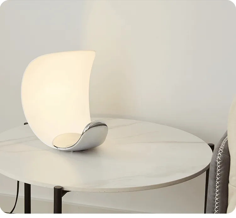 Astral Crescent Moon Lamp - BLISOME