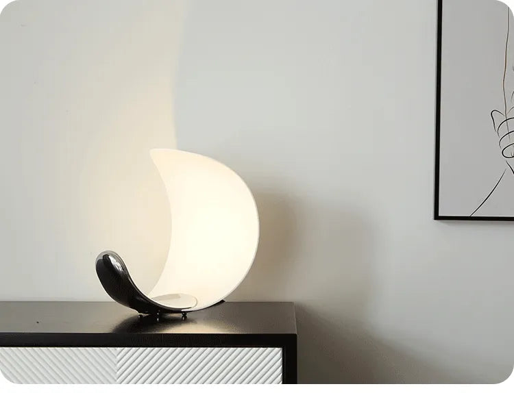 Astral Crescent Moon Lamp - BLISOME