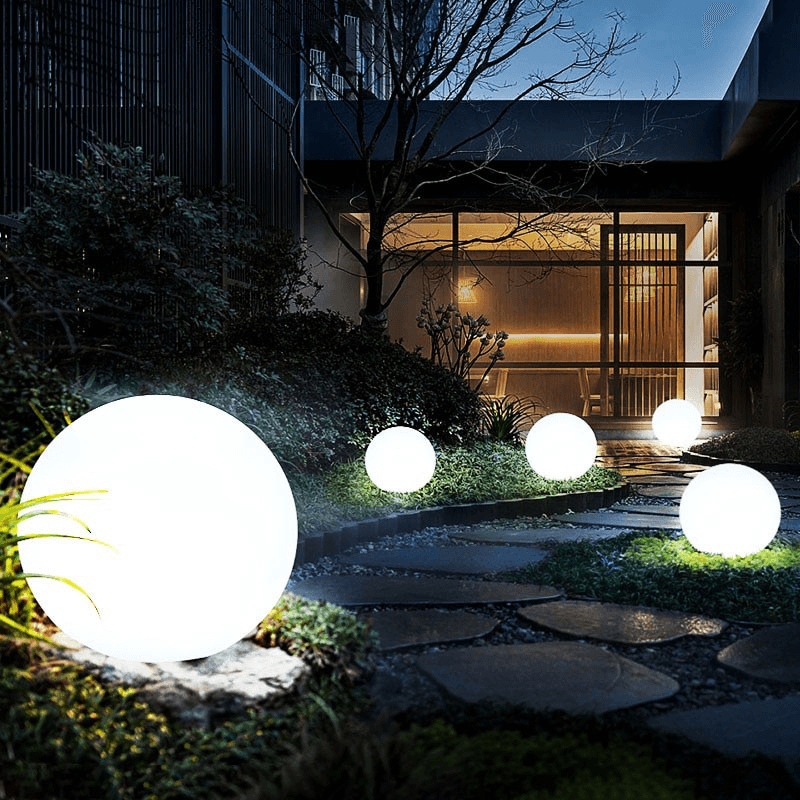 Bello Globe Outdoor/Indoor Rechargeable Lamp - BLISOME