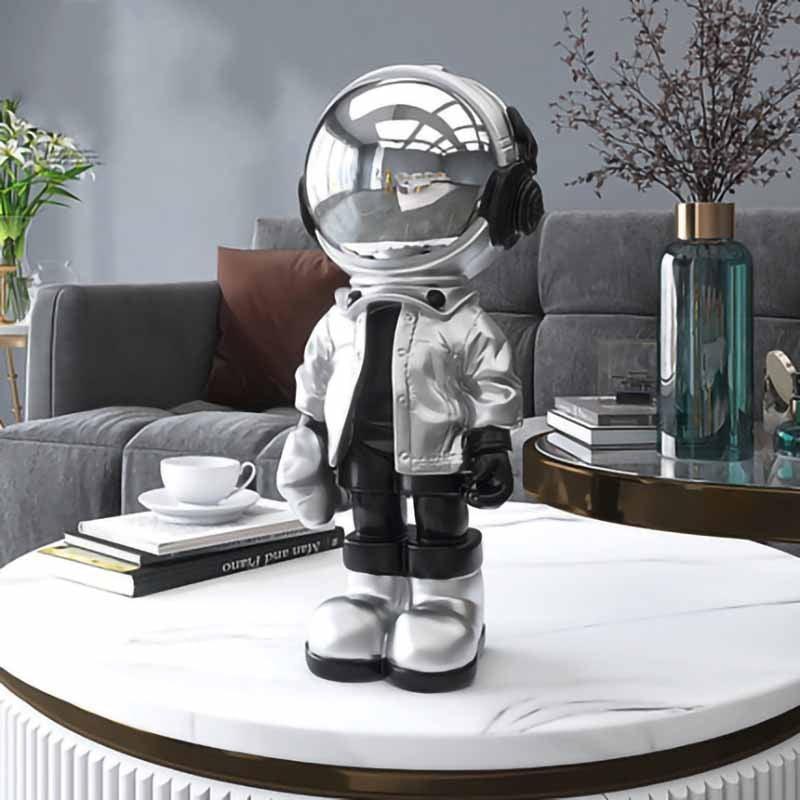 Celeste Astronaut Statue - BLISOME