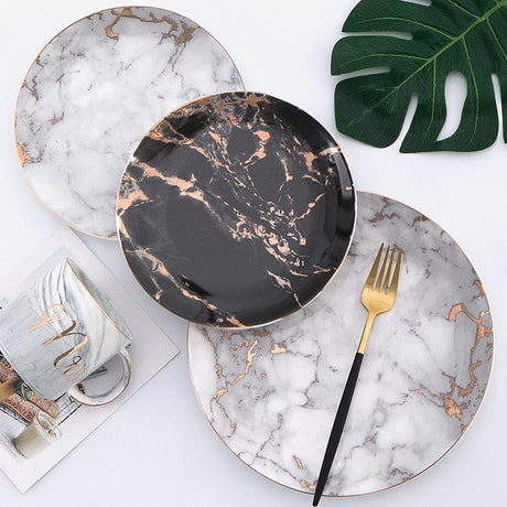 Crimson Plate Collection – Bold, Elegant Dinnerware