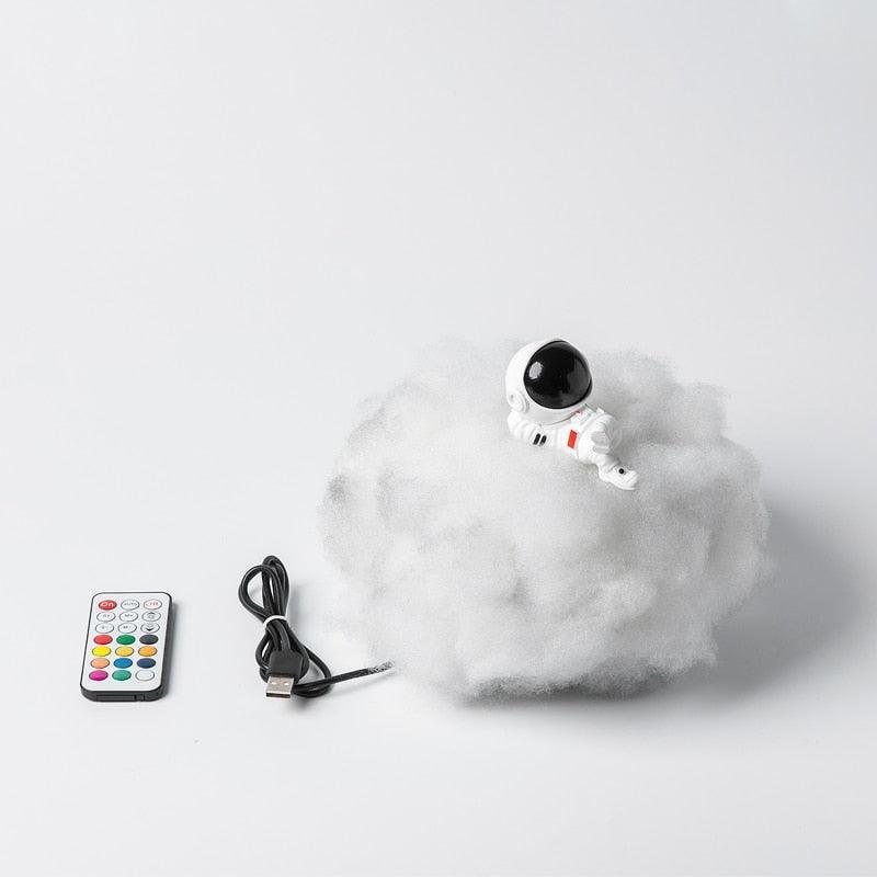 FloatOn Cloud Astronaut Lamp - BLISOME