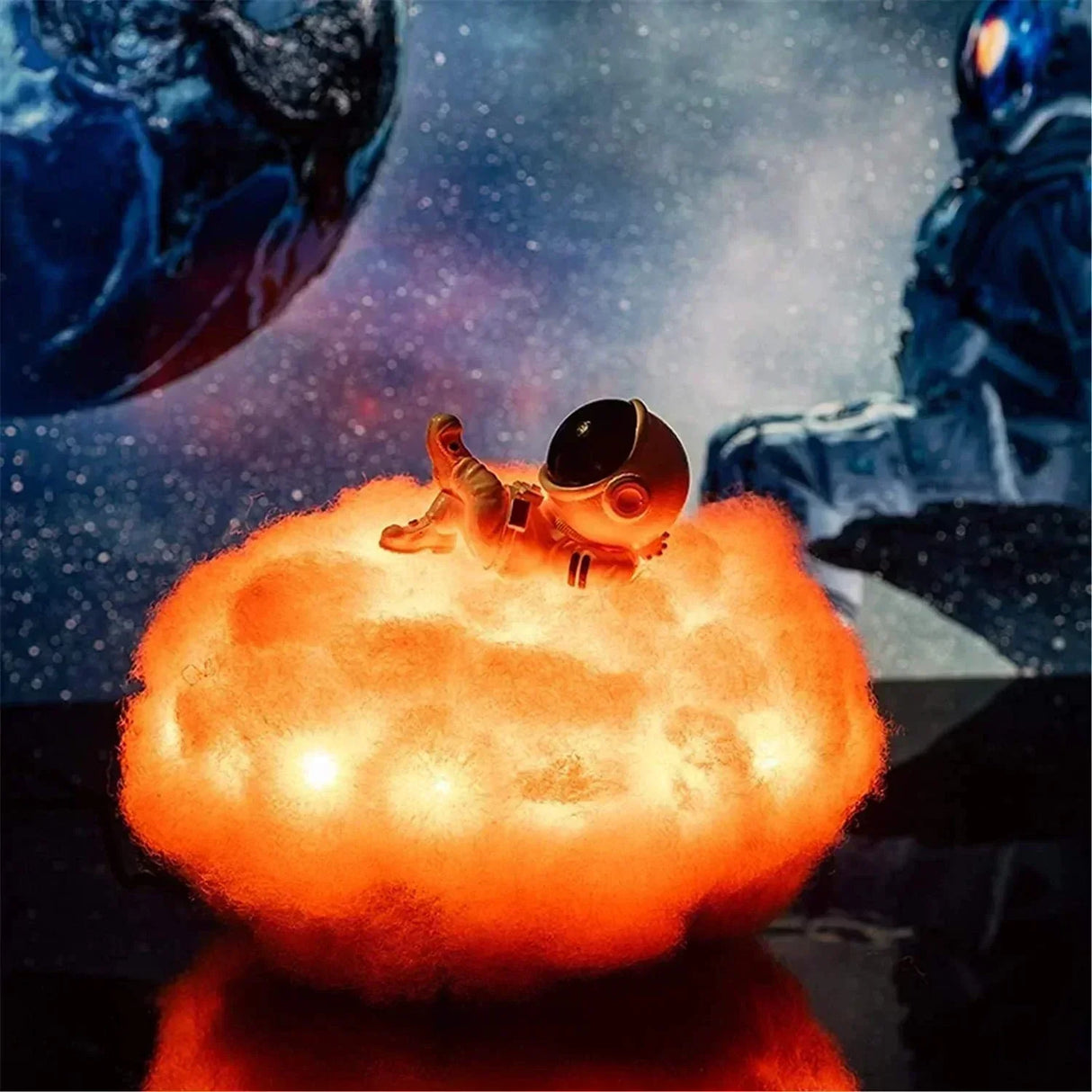 FloatOn Cloud Astronaut Lamp - BLISOME