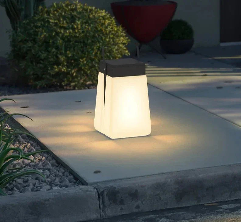 LANN Outdoor Solar Lantern Lamp - BLISOME