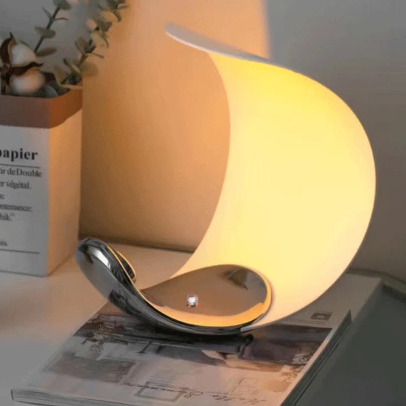 Astral Crescent Moon Lamp - BLISOME