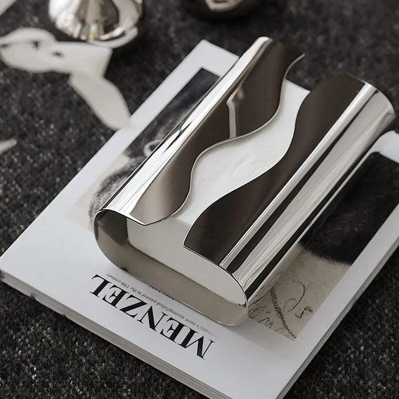 Elle Steel Tissue Holder - BLISOME